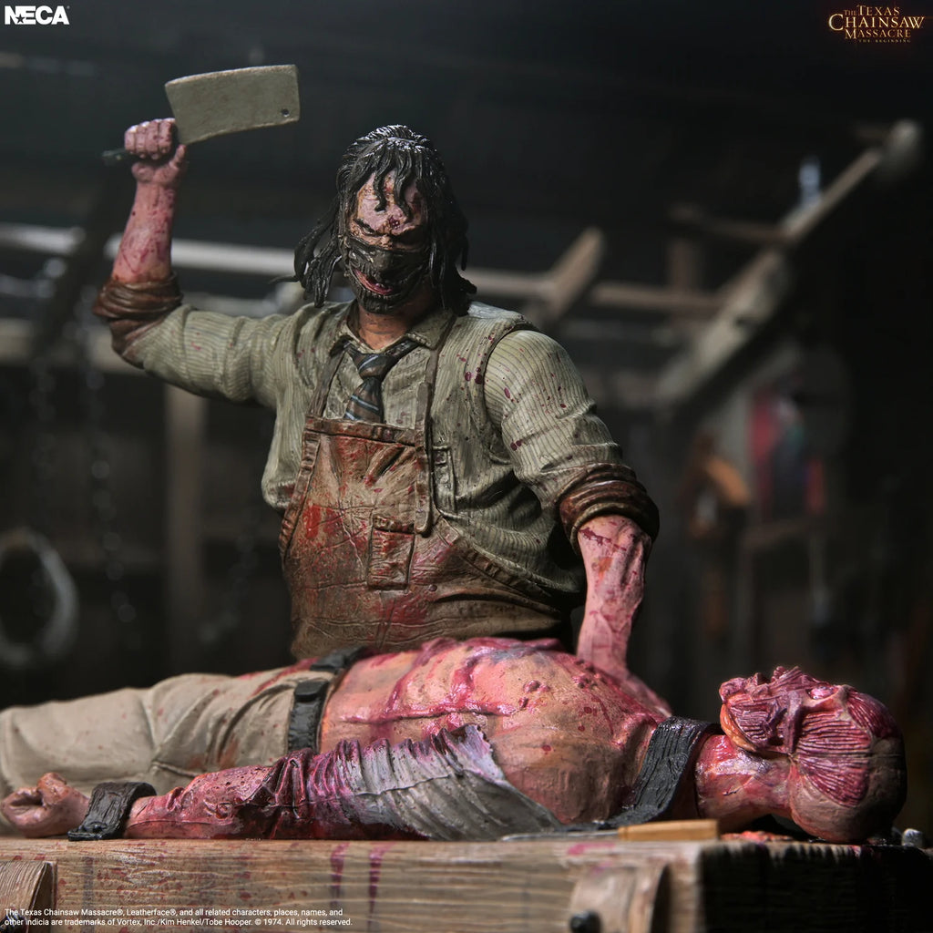 NECA Leatherface – The Texas Chainsaw Massacre: The Beginning | Set Diorama 7 pulgadas