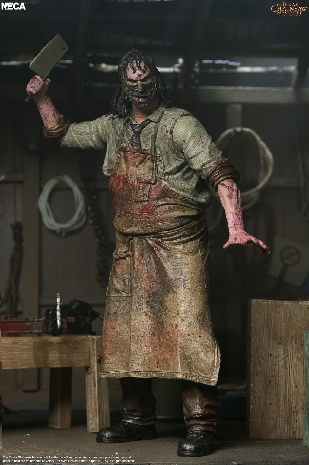 NECA Leatherface – The Texas Chainsaw Massacre: The Beginning | Set Diorama 7 pulgadas