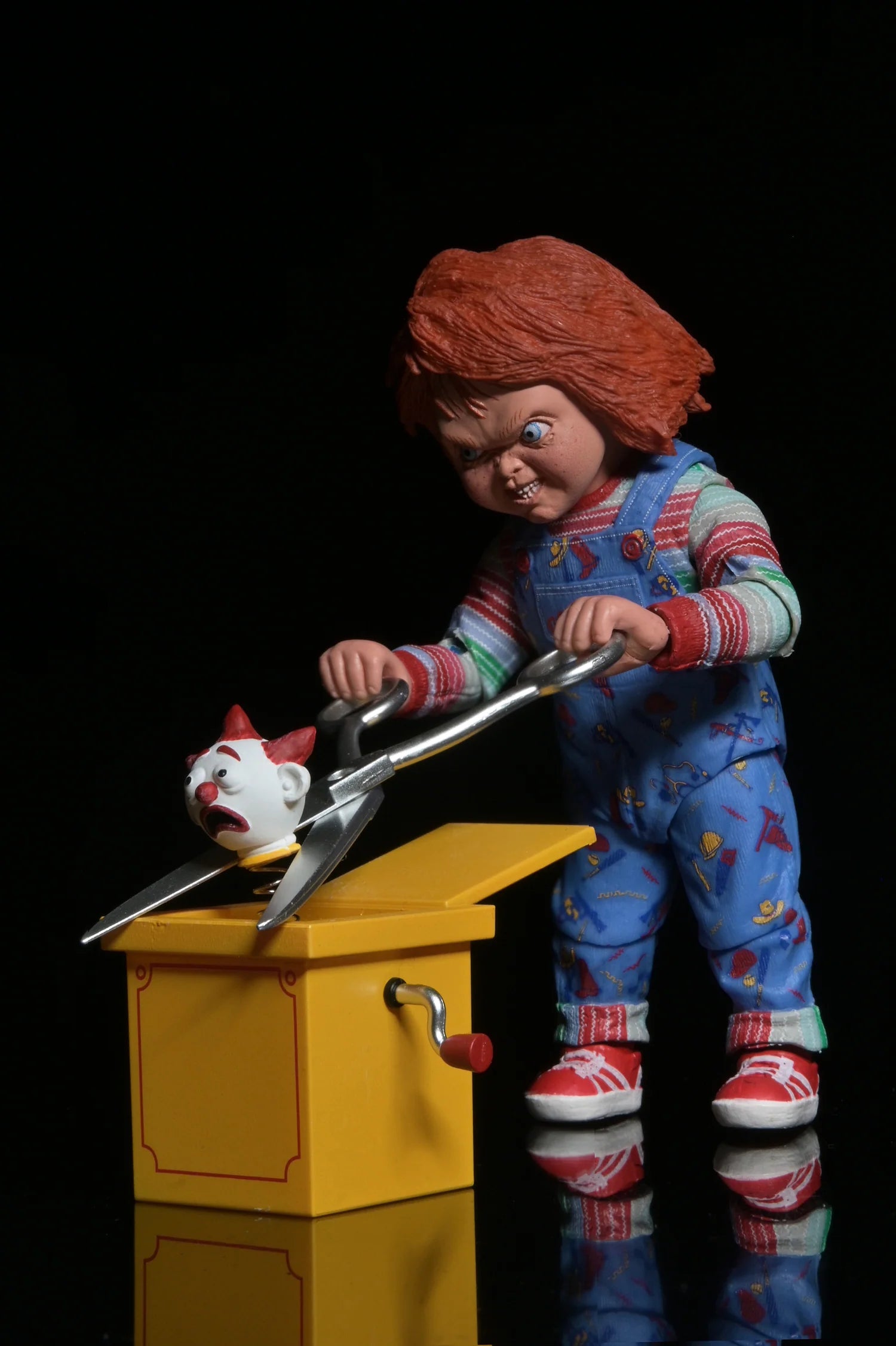 Child's Play 2 – Ultimate Chucky Figura de Acción 7" – NECA