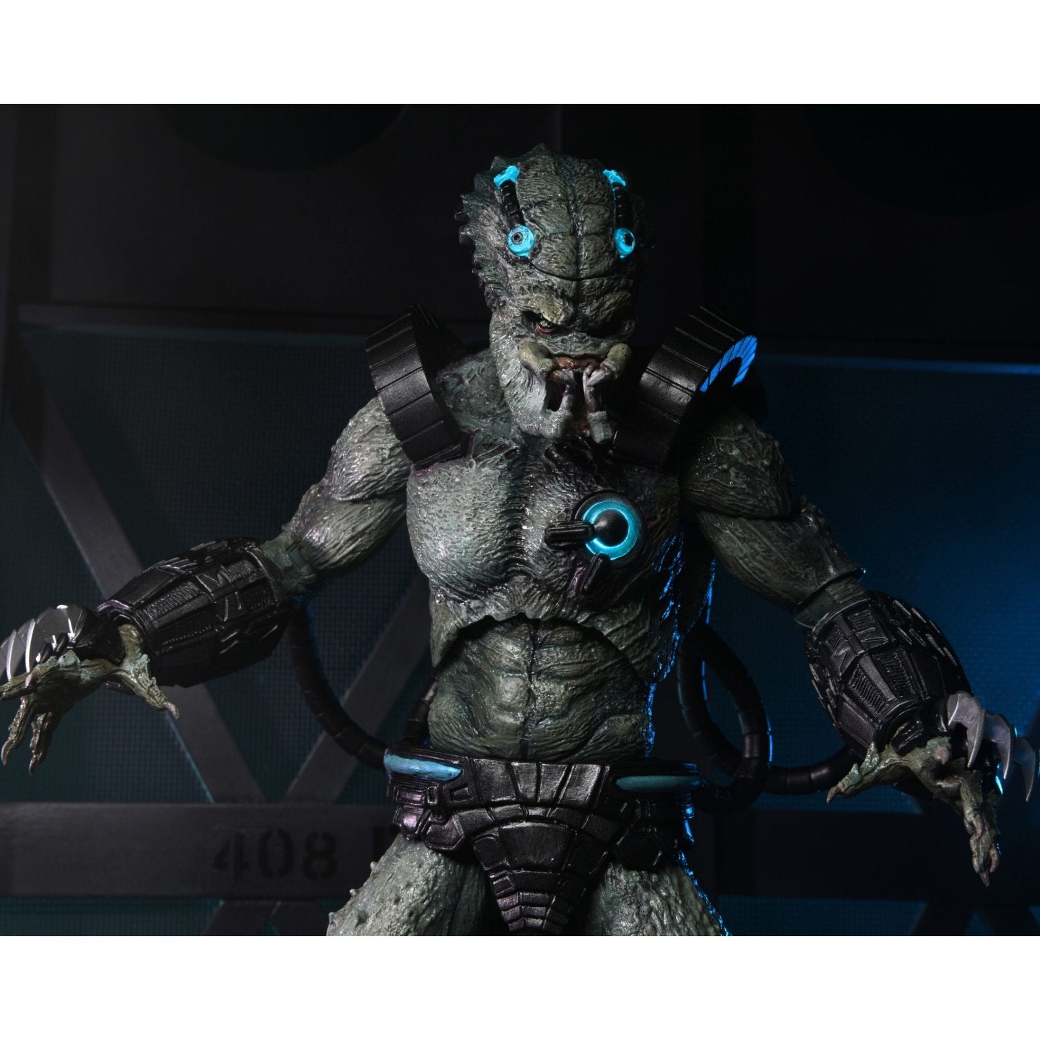 Figura de Acción Predator Concrete Jungle Stone Heart NECA | Edición Deluxe (NE51589) - Ghostgamer.pe