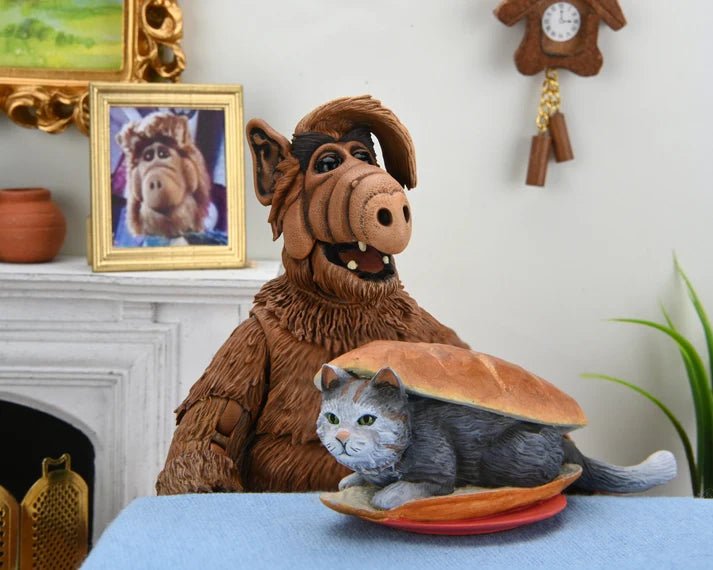 NECA - Alf Ultimate (Figura de 7") - Ghostgamer.pe